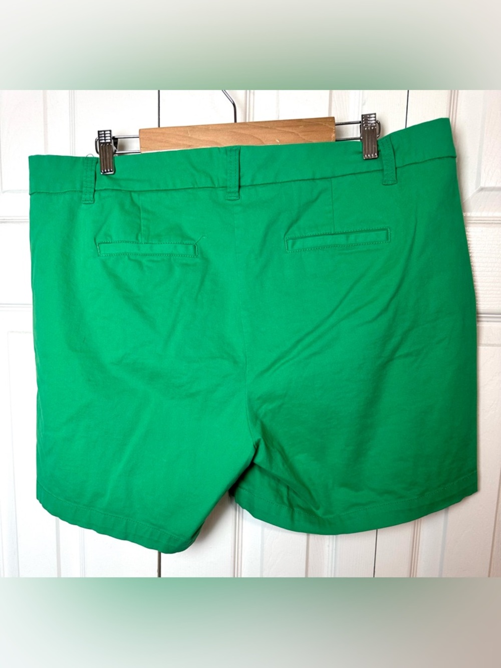 Plus CROWN & IVY Curvy Chino Shorts Kelly Green High Rise Classic Preppy - Picture 5 of 7